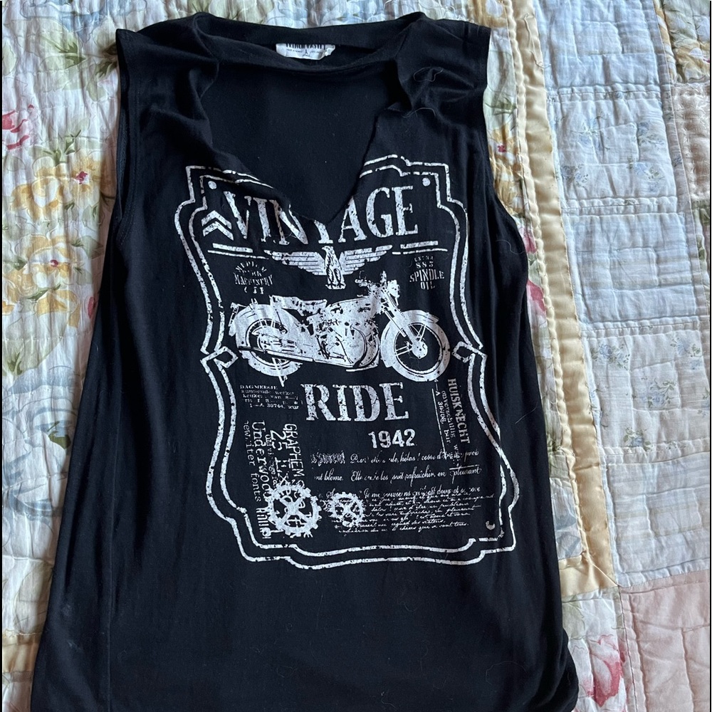 upcycled motorcycle shirt. size s/m